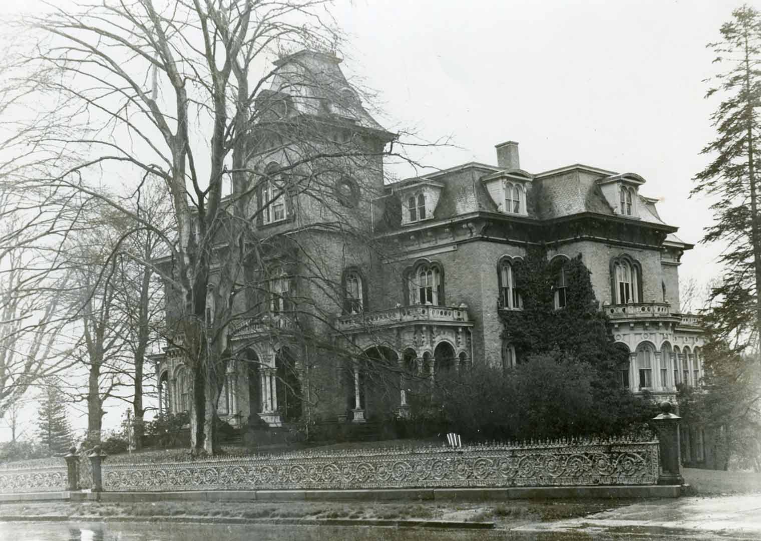 Black-and-white photograph of the Jedediah Wilcox house