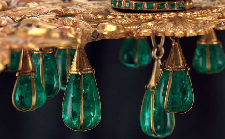 Detail showing emerald teardrops on the Crown of the Andes