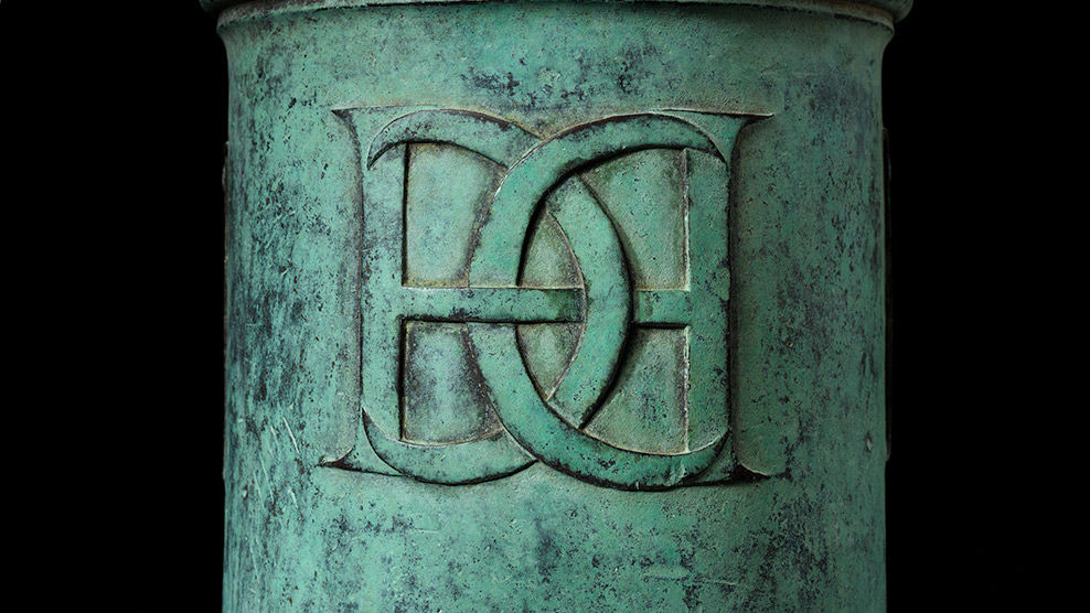 For the first time in French cannon making, the Queen's initial is also included, interlaced with her husband's.