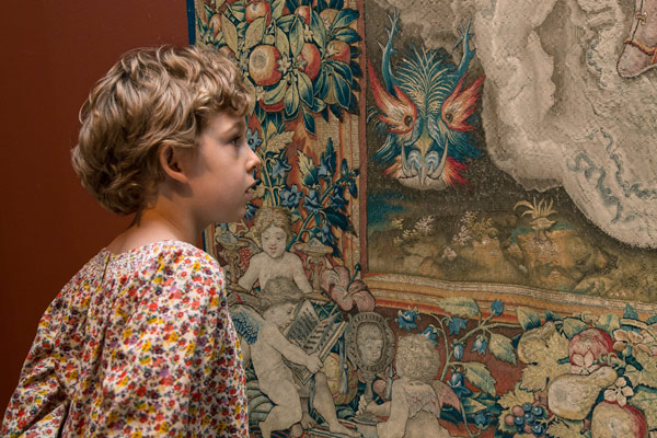 Young visitor in the exhibition