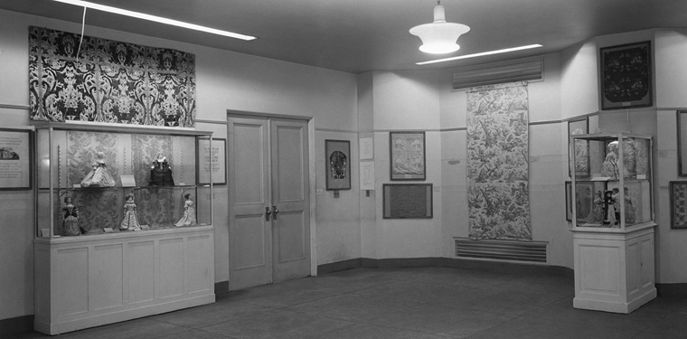 Archival photograph of "European Textiles and Costume Figures," at the Staten Island Institute of Arts and Sciences, 1000 Richmond Terrace, Staten Island, 1938